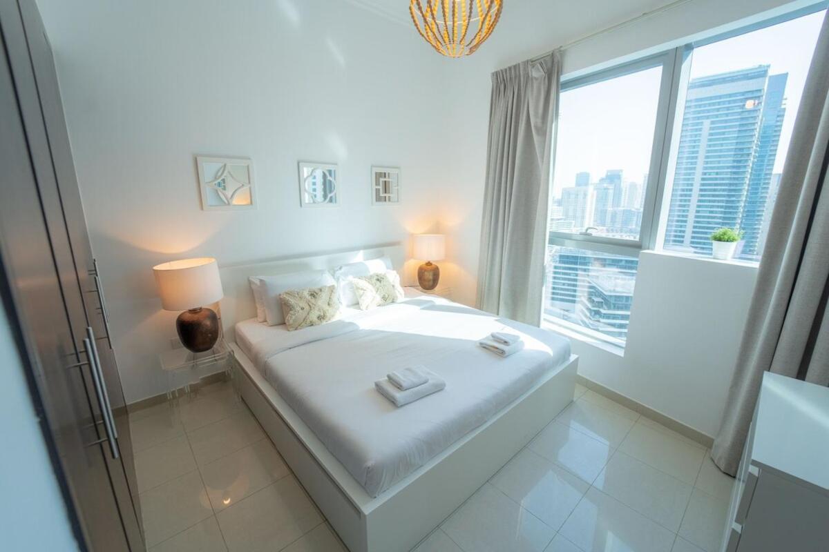 Aws Holiday Homes - Prime Apartment Near The Beach Dubaj Kültér fotó